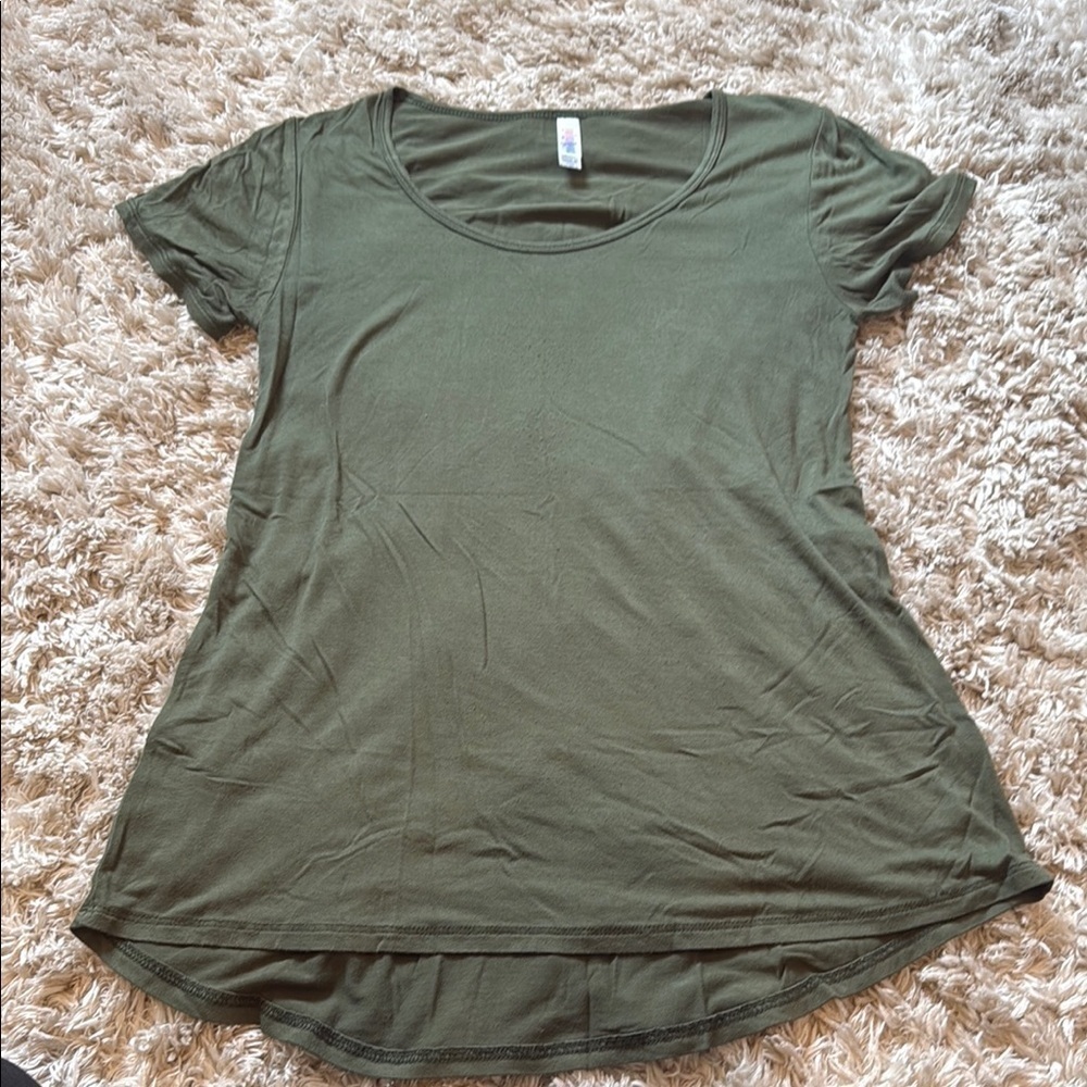 LuLaRoe Green Relaxed Asymmetrical Short Sleeve T-Shirt